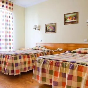 Couette-café Residencial Colombo Funchal (Madeira)