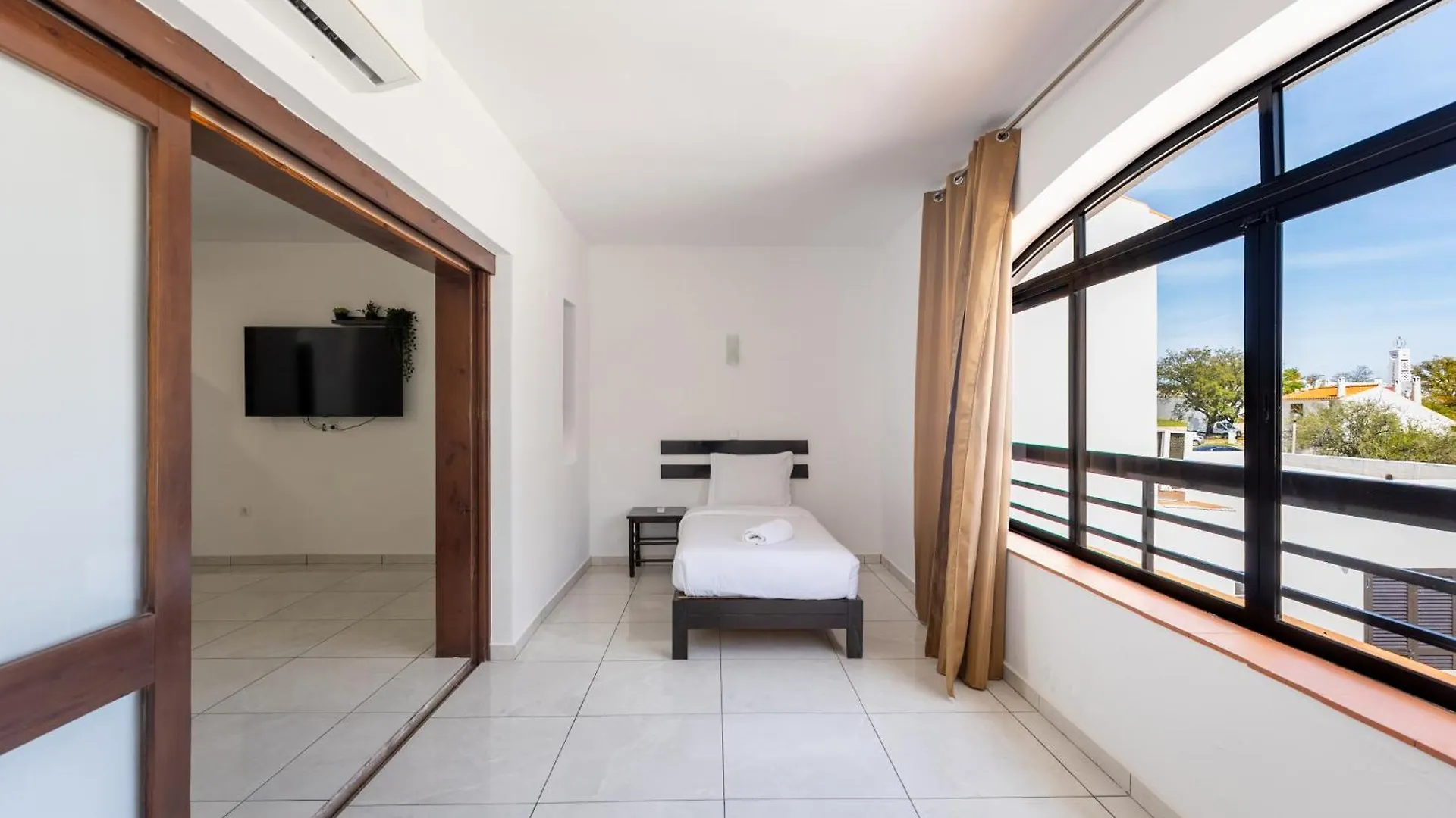 Magna Oura Hotell Albufeira 3*,
